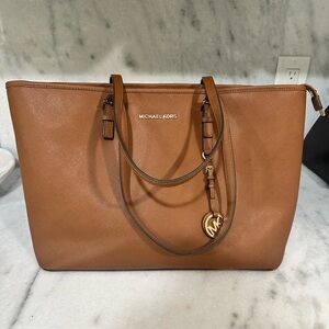 Cleaning out closet. In great condition